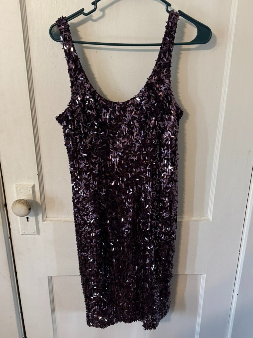 Suzi Chin for Maggy Boutique Purple Sleeveless Sequin Mini Dress. Size 10.